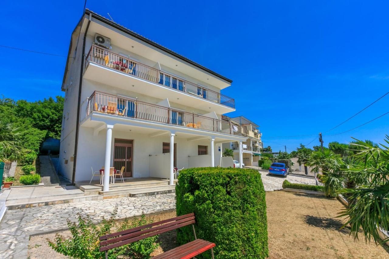 Apartments Laura Dramalj Dış mekan fotoğraf